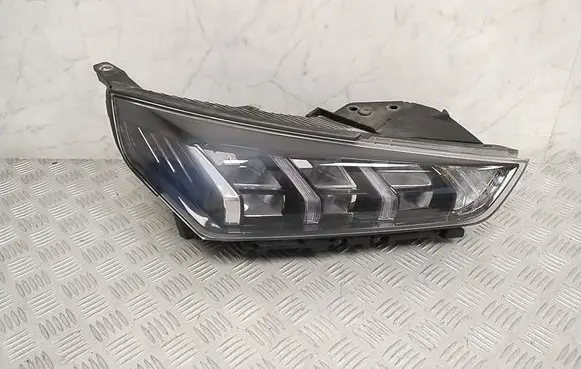 Hyundai Ioniq Headlight/headlamp 92102G2200