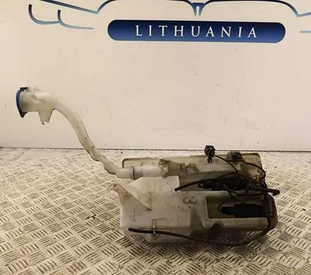 Volvo XC60 Windshield washer fluid reservoir/tank 30753424