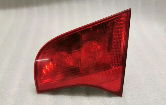Audi A4 S4 B7 8E 8H Tailgate rear/tail lights 8E9945094