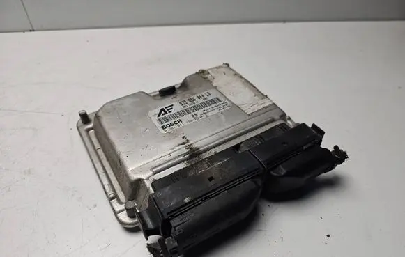 Ford Galaxy Engine control unit/module 038906019LD 0281011198 1039S04923