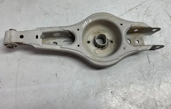 Opel Insignia B Rear upper control arm/wishbone 