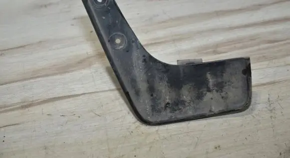 Nissan Note (E12) Rear mudguard 