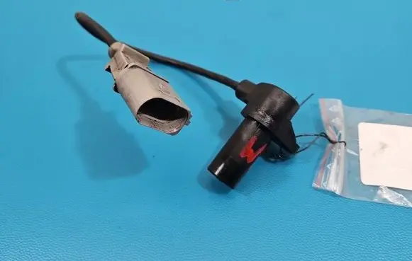 Audi Q7 4L Crankshaft position sensor 0261210262 IMPRK1550146