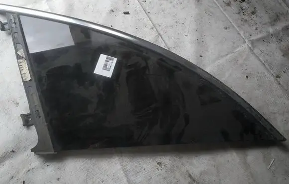 Mercedes-Benz R W251 Rear side window AS3