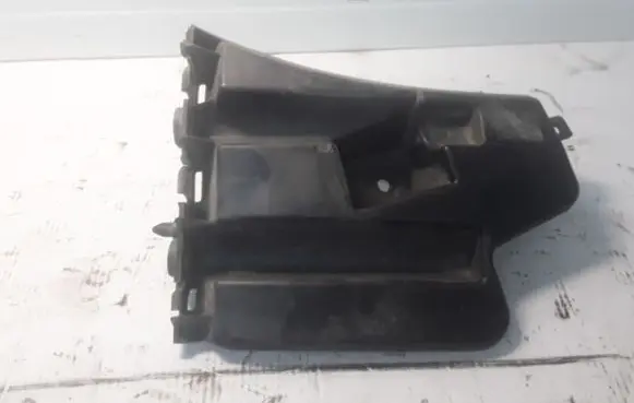 Volvo S60 Front bumper mounting bracket 30796625