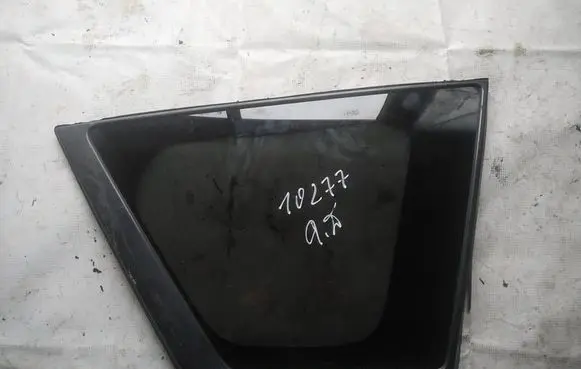 Mitsubishi Outlander Rear side window AS3