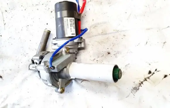 Toyota Avensis T250 Steering wheel axle 99507301 160800-0101