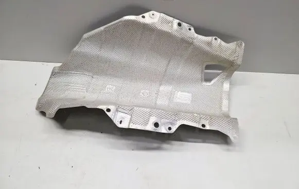 Nissan Qashqai J12 Exhaust heat shield 747586UM0A