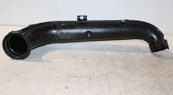 Volkswagen Golf VII Intercooler hose/pipe 04E145673C