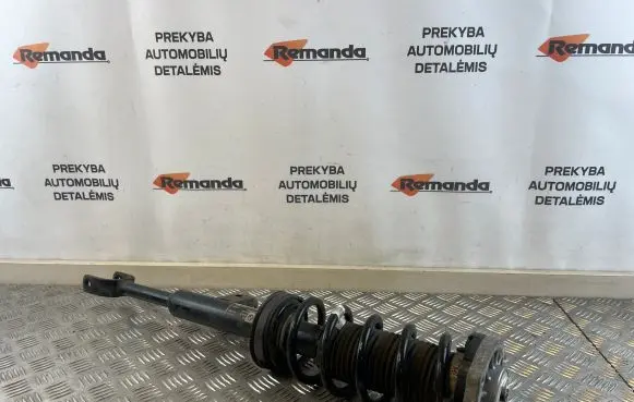 BMW 5 G30 G31 Front shock absorber with coil spring 6866624 786866624