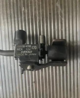 Honda CR-V Vacuum valve 1846004700