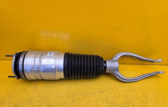 Maserati GranTurismo Front air suspension shock absorber 06703021830 52804 W306311275A