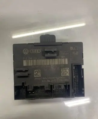 Audi A4 S4 B8 8K Door control unit/module 8T0959793J 8T0959793D P10021865