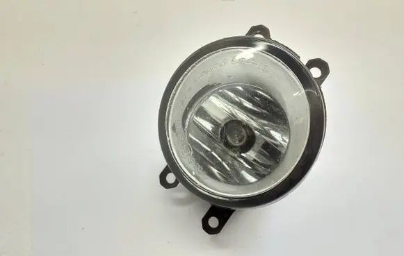 Toyota Avensis T250 Front fog light 082122052R 0607080910