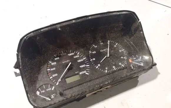 Volkswagen Caddy Speedometer (instrument cluster) 88311235