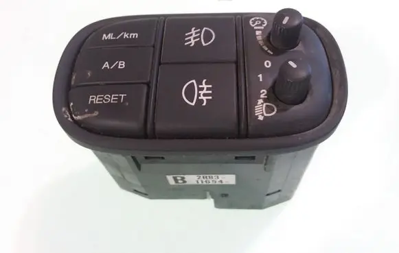 Jaguar S-Type Fog light switch 2R8311654