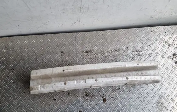 Front bumper foam support bar