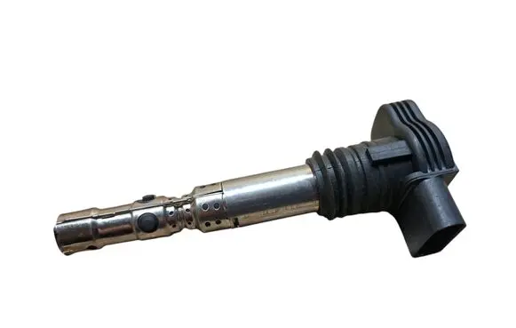 Volkswagen PASSAT B5.5 High voltage ignition coil 0040102043