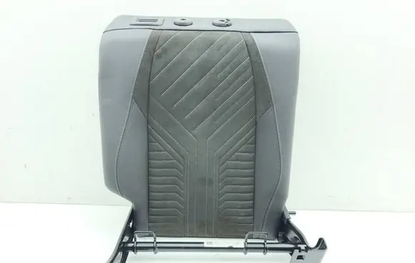 Peugeot 3008 III Rear seat