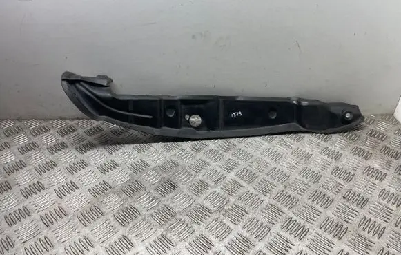 Fender end trim