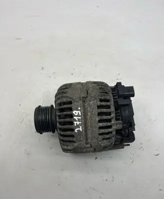 Volkswagen Polo IV 9N3 Generator/alternator 045903023A