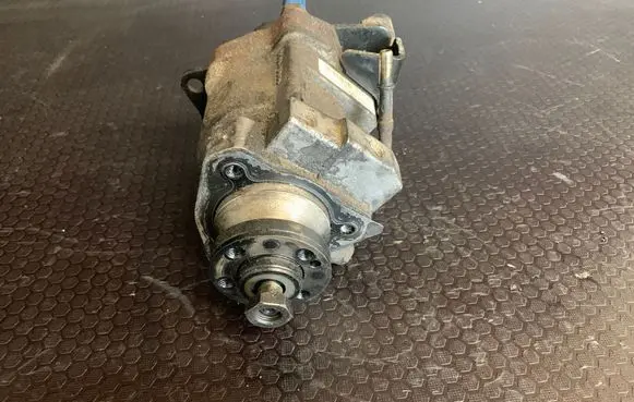 Ford Focus Fuel injection high pressure pump 1S4Q9B395BF R9044Z015A 0121658BWE