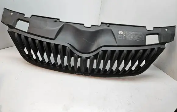 Skoda Roomster (5J) Front bumper upper radiator grill 5J0853668B