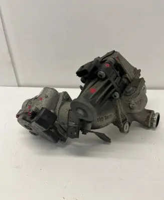 Nissan Qashqai EGR valve 147105308 161A09794R 058405763