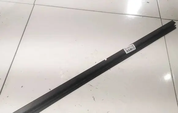 Mitsubishi Outlander Front door glass trim molding 