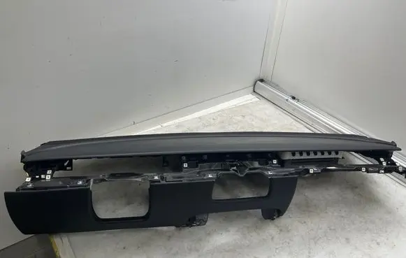Tesla Model Y Dashboard 108340180J 1077824CNF