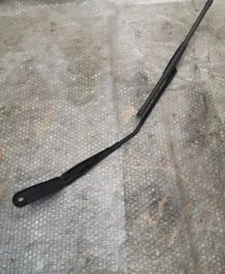 Volvo S60 Front wiper blade arm 30753505