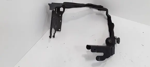Mercedes-Benz E W211 Headlight/headlamp mounting bracket