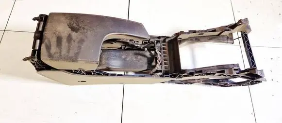 Opel Insignia A Armrest 13221926 0012541021