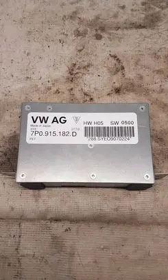 Toyota Prius (XW20) Fuse module 7P0915182D 288SYE09070224