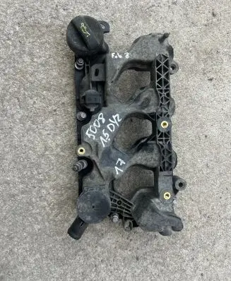 Peugeot Rifter Rocker cam cover 