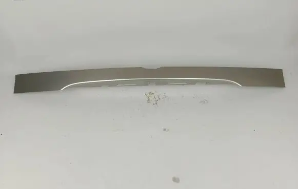 Toyota Mirai Trunk door license plate light bar 7680162010 7681162010