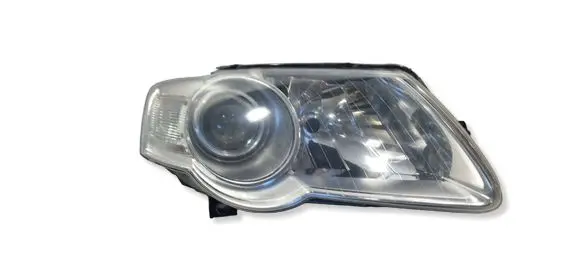 Volkswagen PASSAT B6 Headlight/headlamp 