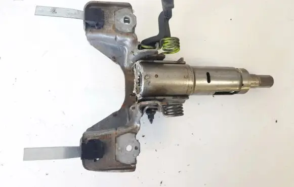 Opel Corsa D Steering wheel axle