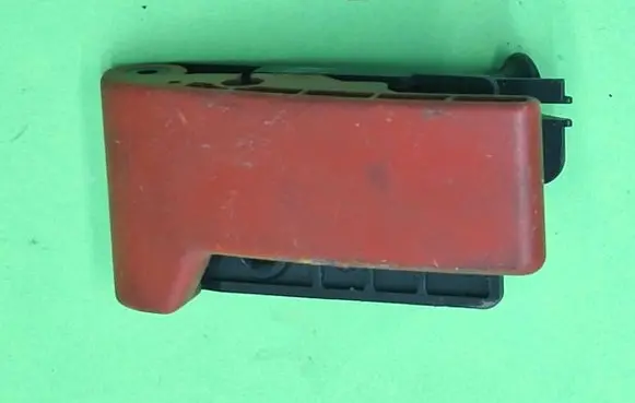 Mercedes-Benz E W211 Engine bonnet (hood) release handle a124880320