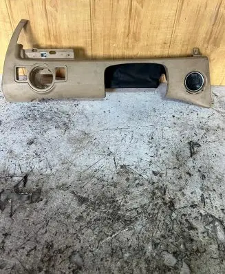 Volkswagen PASSAT B6 Steering wheel column trim 3C1857200 T0024297 P0108538