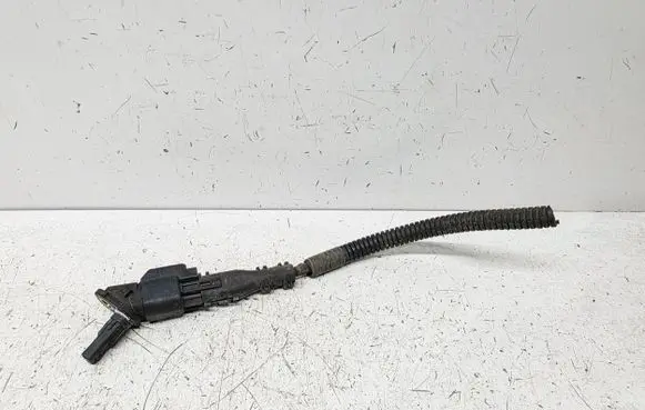 Volvo V40 Cross country ABS brake wheel speed sensor 32301800 30748149