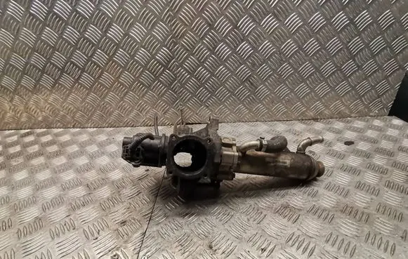 Volvo XC90 EGR valve cooler 30774813
