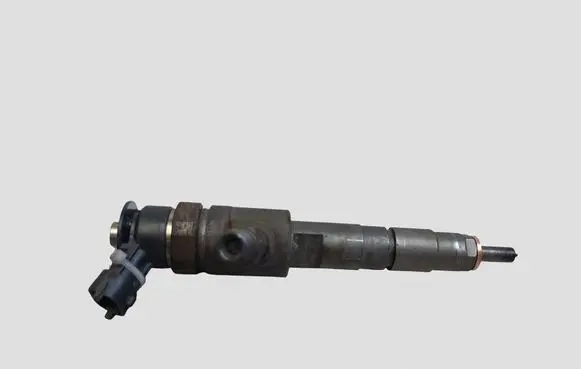 Peugeot 308 Fuel injector 0445110739