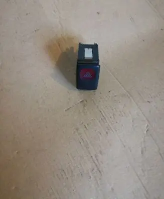 Volkswagen Jetta II Hazard light switch 191953235