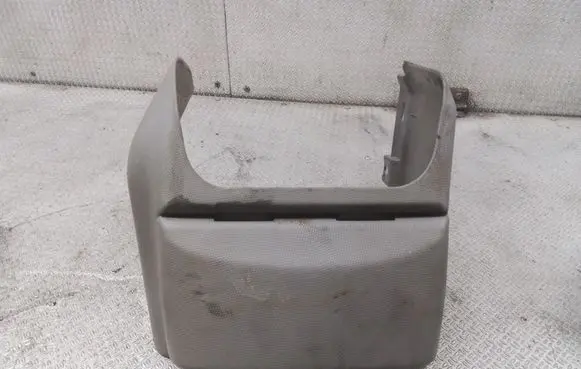Cup holder front