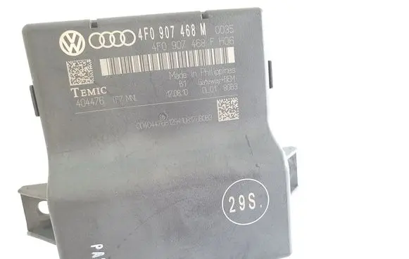 Audi A6 S6 C6 4F Gateway control module 4F0907468M