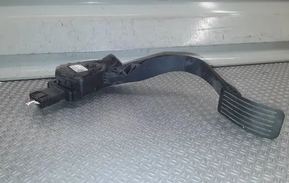 Citroen C3 Picasso Accelerator throttle pedal 9681383980