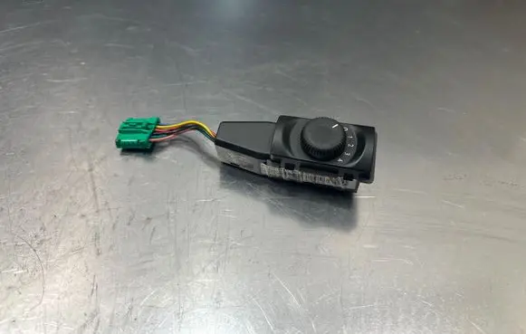 Peugeot 5008 Air conditioning/heating control unit 96846886xt
