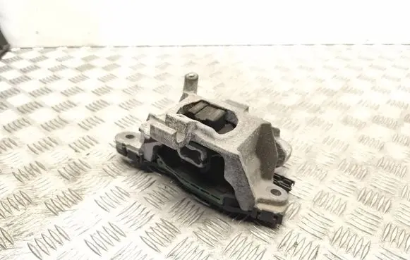 Opel Astra K Engine mount bracket 39070281 70961039 538D16