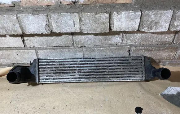 BMW 3 E90 E91 Intercooler radiator 17512246795